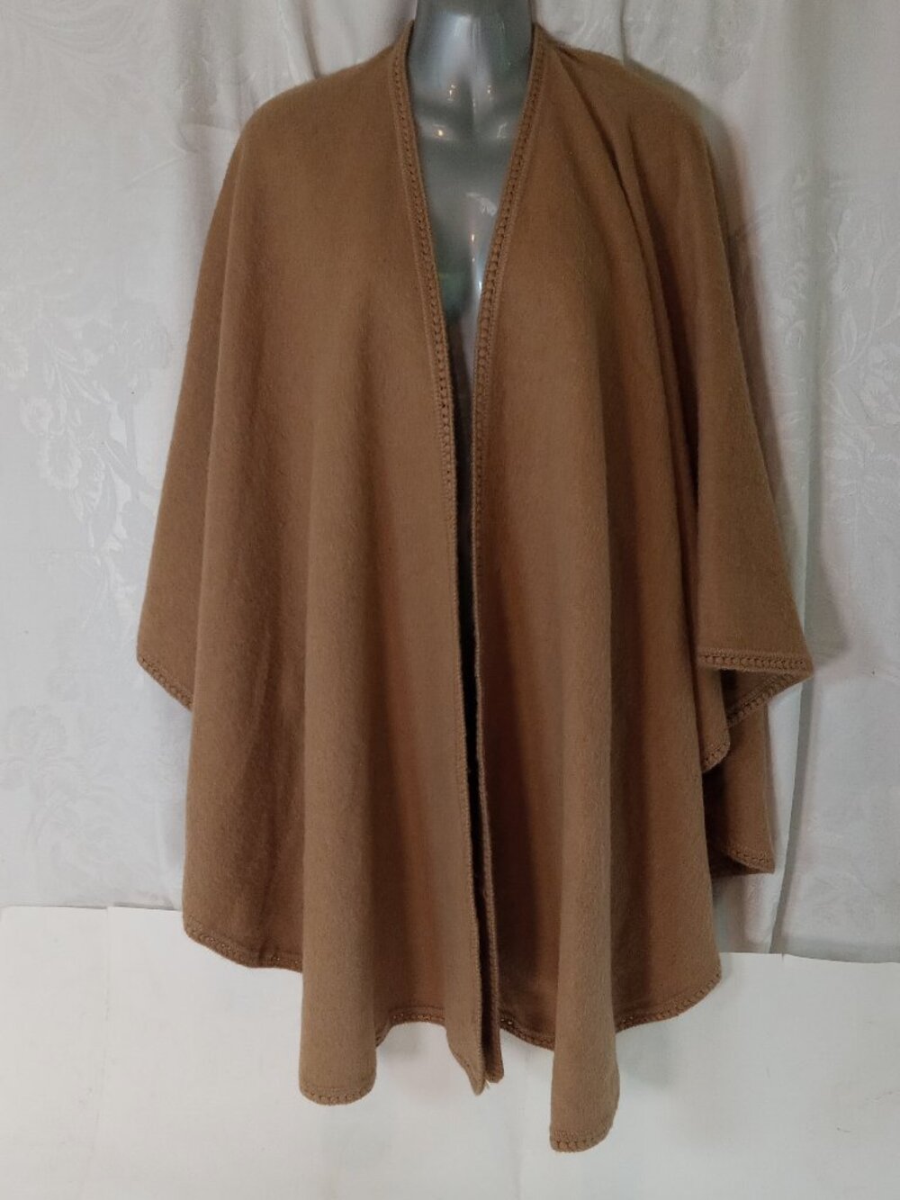 Cape Poncho Shawl Wrap Woman Sz L Beige Tan Cashmere Boho Cottagecore Vintage
